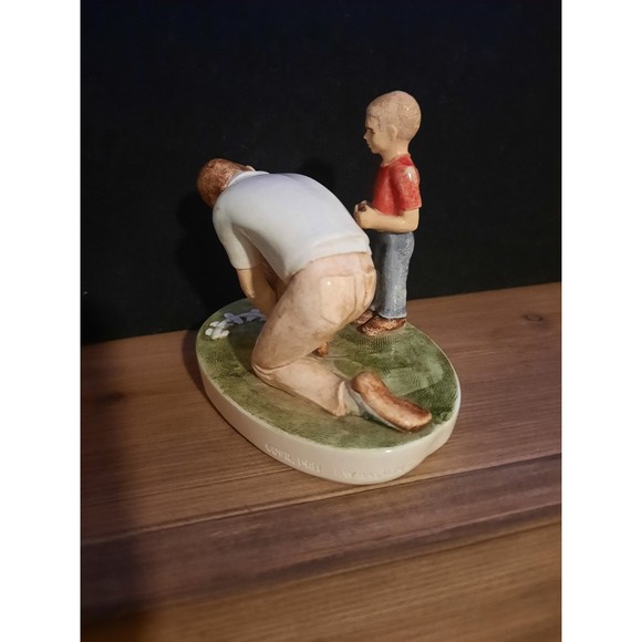 Sebastian Miniatures "First Kite" Signed - Picture 3 of 10